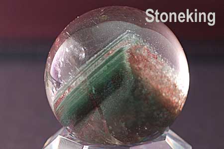 綠幽金字塔球